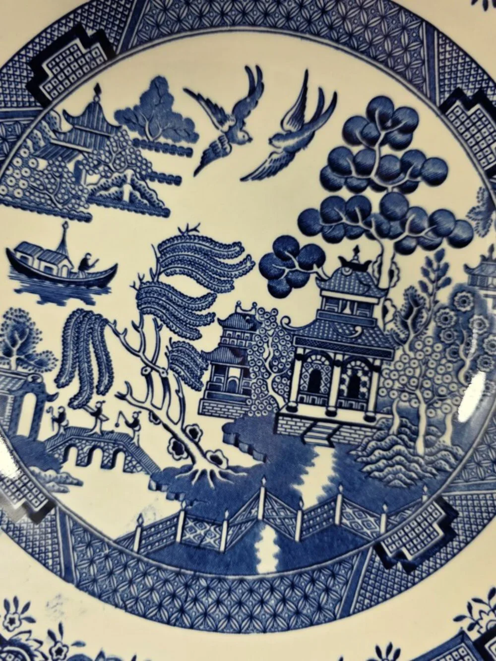 Churchill Willow Blue 9 Inch Round Deep Vegetable Bowl Georgian Shape